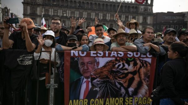 AMLO: “feliz y agradecido”, tras masiva manifestación