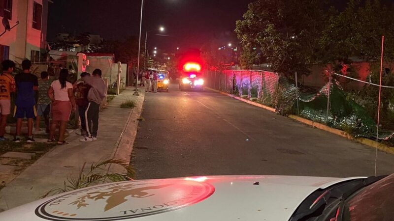 Ejecutan a balazos a un mototaxista en colonia de Cancún