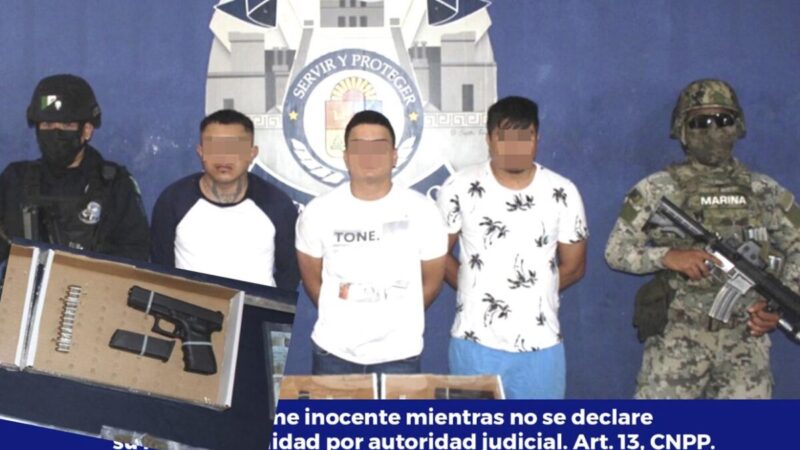 Tras persecución, detienen a presuntos narcomenudistas en Cancún