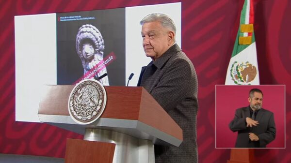 Rescate de piezas arqueológicas debe continuar; frenar robo: AMLO