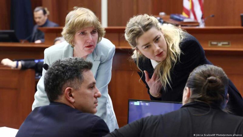 Por perder juicio con Johnny Depp, Amber Heard contrademanda a compañía de seguros