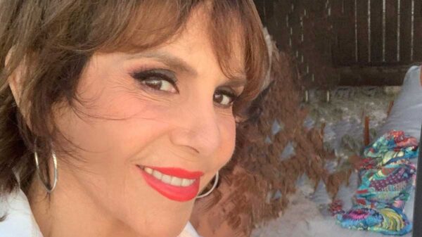 Rebecca Jones reaparece en redes sociales con conmovedor mensaje para su hijo