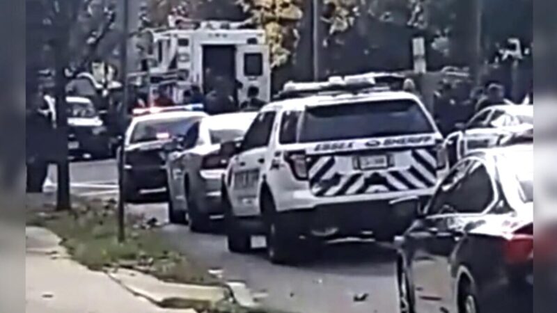 Francotirador protagoniza tiroteo en EE.UU y lesiona a dos policías