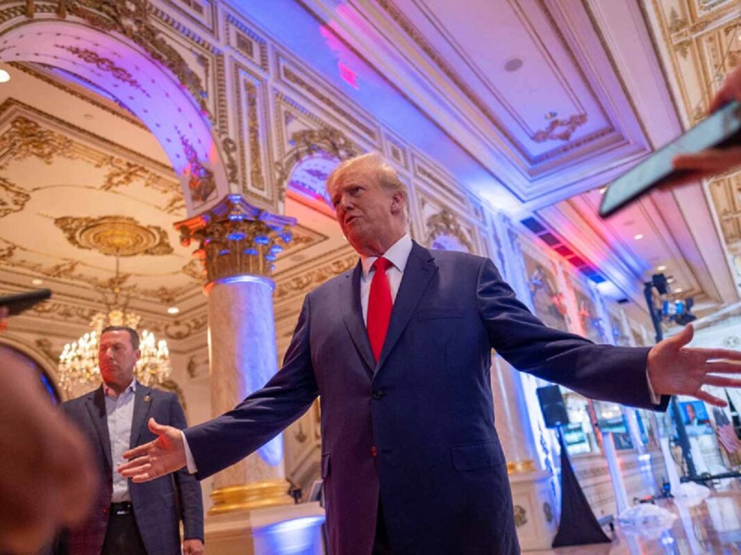 El expresidente Donald Trump celebra victoria en elecciones intermedias de EU; “vamos en la punta”, dice.