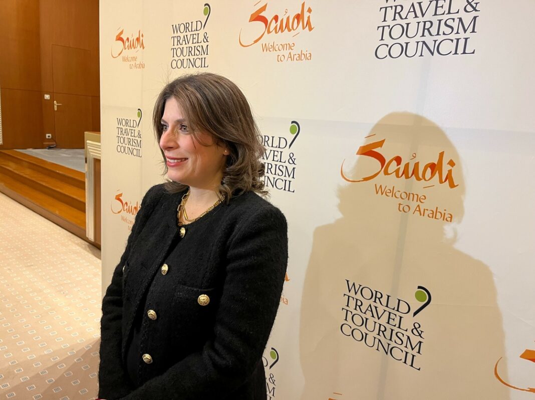 Virginia Messina, vicepresidenta del Consejo Mundial de Viajes y Turismo, expuso que un obstáculo para el sector es el precio del combustible.