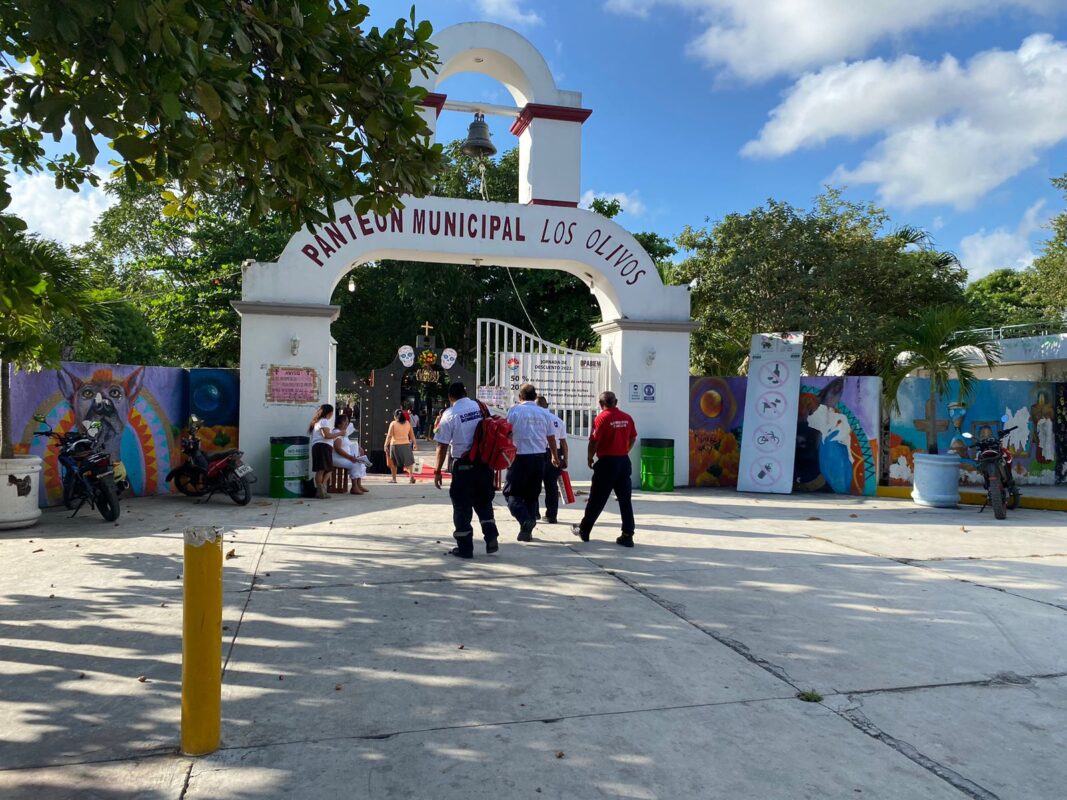Listos los panteones de Cancún para recibir a cientos de visitantes; este 1 y 2 de noviembre se espera el arribo entre mil y 2 mil personas.