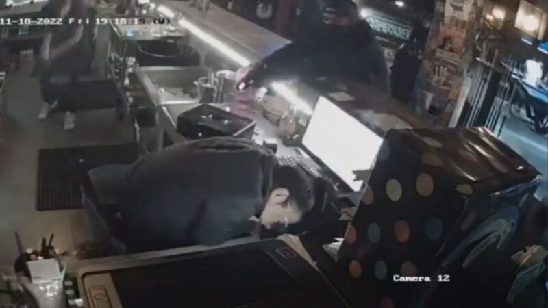 Otro ataque armado a un bar en Guanajuato (VIDEO).
