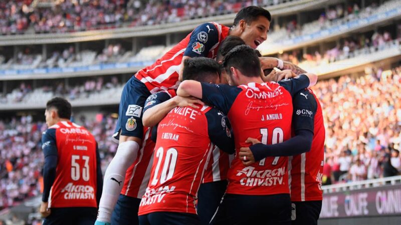 Chivas confirma jugadores para el 2023