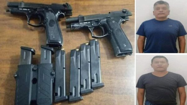 En Cancún detienen a dos pistoleros por un percance vial.
