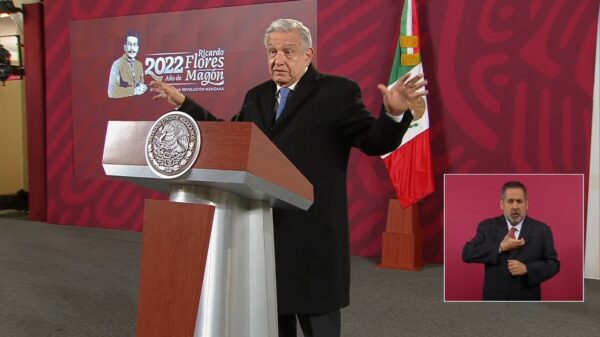 “INE no se salió con la suya de mantener privilegios”: AMLO