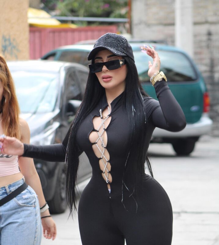 Bellakath pide a sus fans no solicitarle fotos cuando hace ejercicio