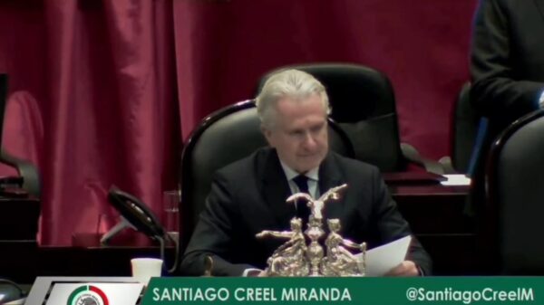 “Vida eterna” a minipartidos en Plan B les da oxígeno y lo pone en riesgo