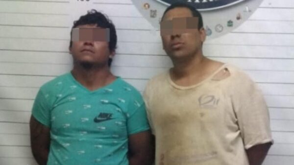 Caen dos sujetos por robo en la Ejidal de Playa del Carmen.