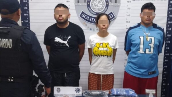 Caen tres narcomenudistas en El Pedregal de Playa del Carmen.