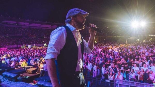 Juan Luis Guerra logra recuperar la maleta perdida en el aeropuerto de Colombia