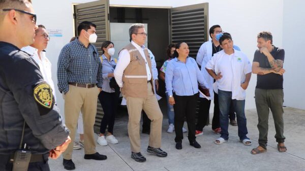Mara Lezama mejora salud y seguridad de habitantes de Holbox