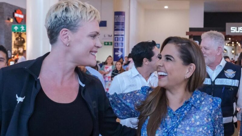 Recibe Mara Lezama al pasajero 30 millones en el Aeropuerto Internacional de Cancún
