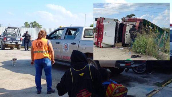 Vuelca camión de migrantes en Veracruz, hay dos muertos