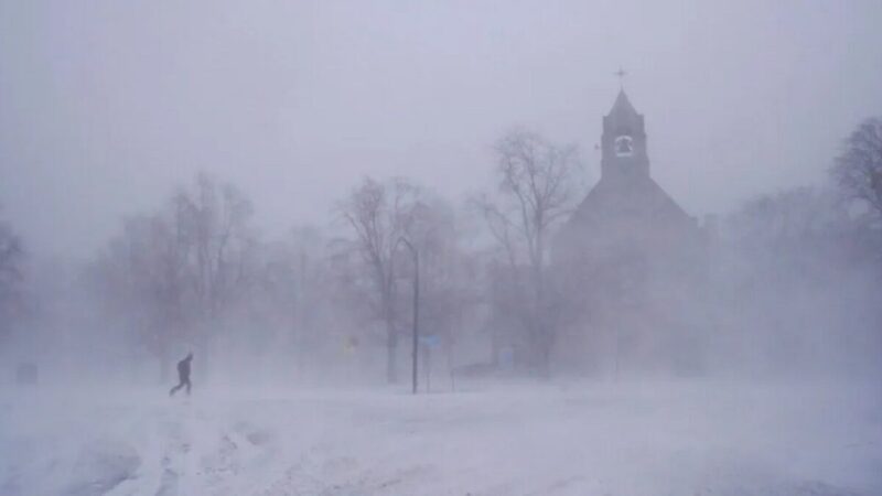 Sube a 48 la cifra de fallecidos por tormenta invernal en EU