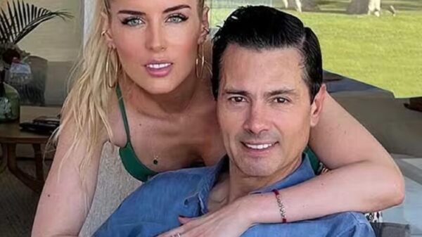 Reaparece un “renovado” Peña Nieto, sin arrugas, con nueva sonrisa y novia