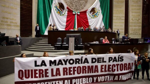 Comisiones del Senado avalan el ‘Plan B’ con 200 modificaciones