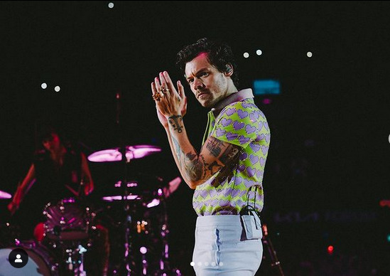 Roban el equipo de Harry Styles en Brasil