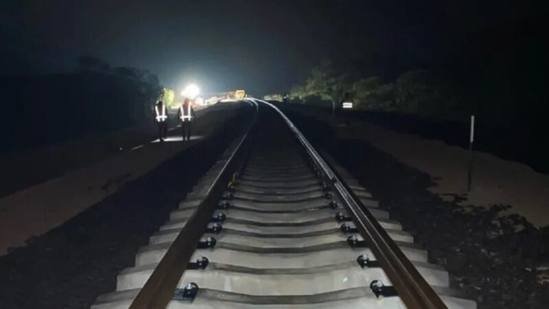 Obras del Tren Maya avanzan incluso en la noche: AMLO