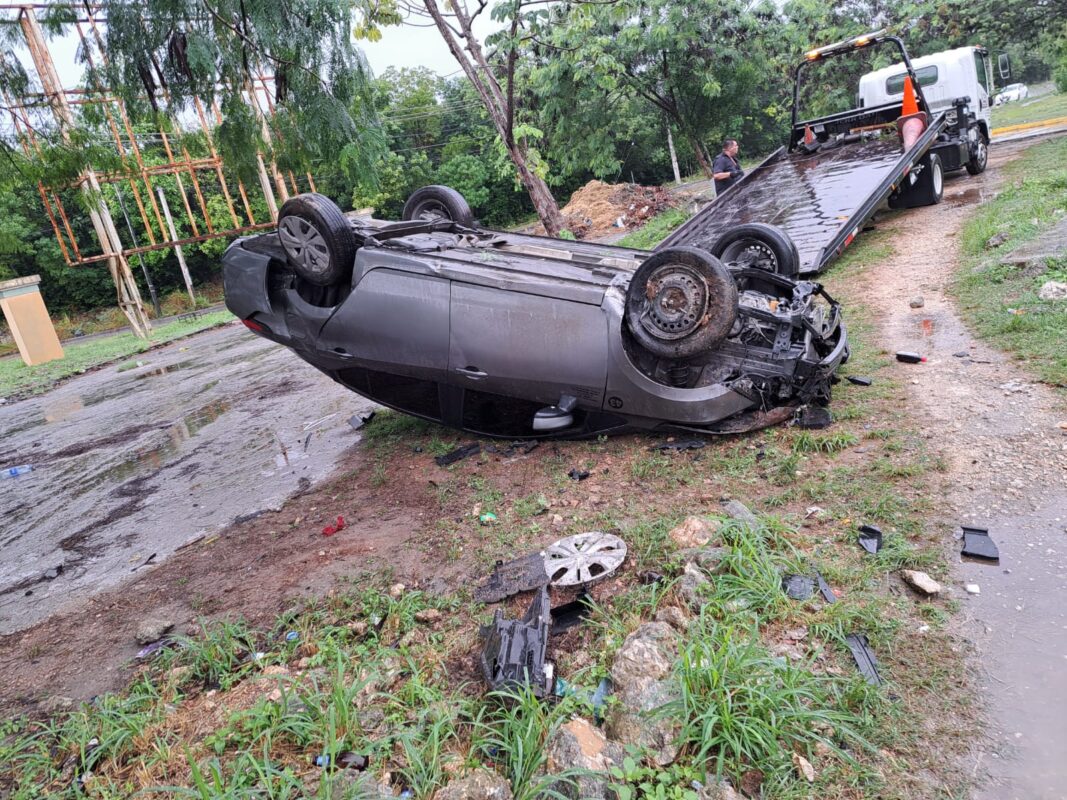 Baleados y accidentes, lo más reportado en Nochebuena y Navidad; choques hy volcaduras por la falta de precaución.