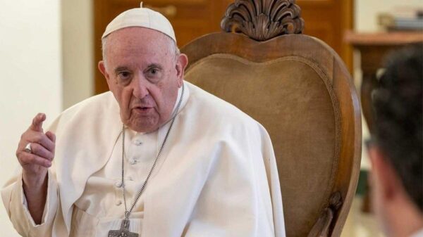 Confirma el Papa Francisco que ya firmó su renuncia.