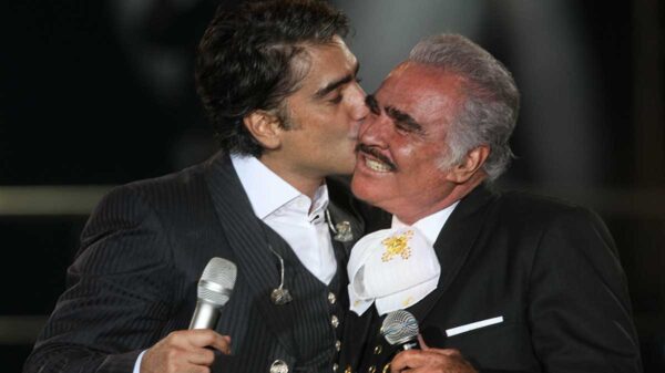 Alejandro Fernández habla del apoyo a su familia tras la muerte de su padre