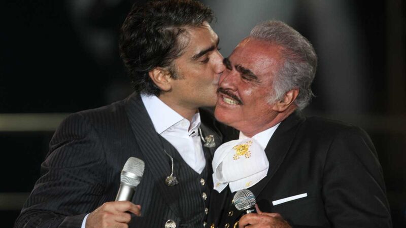 Alejandro Fernández habla del apoyo a su familia tras la muerte de su padre