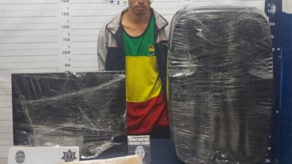 Detenido por robo en Santa Fe de Playa del Carmen.