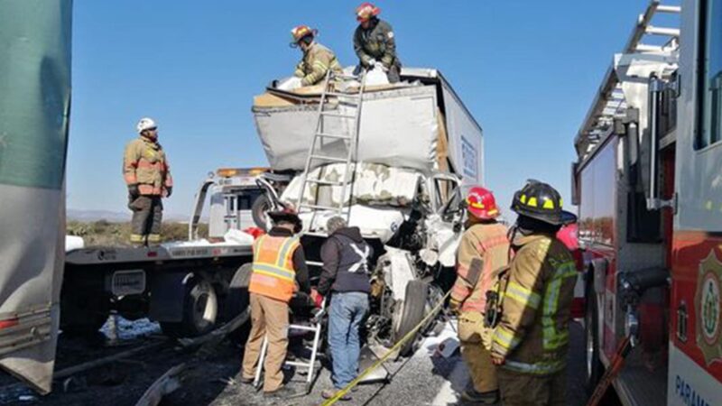Accidente carretero en San Luis Potosí deja dos muertos