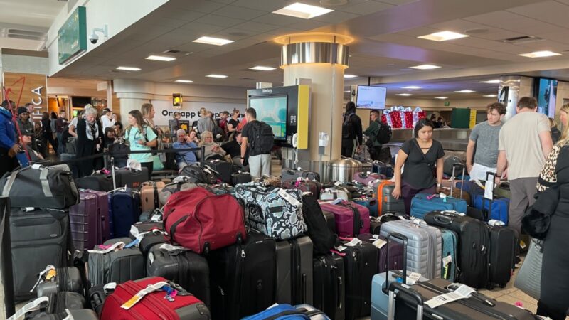 Reanuda EU vuelos tras fallo informático