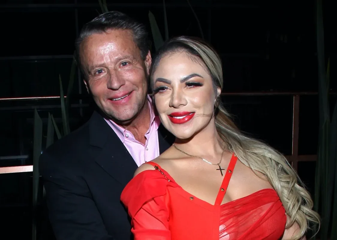 Alfredo Adame asegura que su ex novia, Magaly Chávez, no es mujer