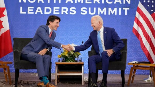 Biden y Trudeau se reúnen en privado en hotel de Polanco