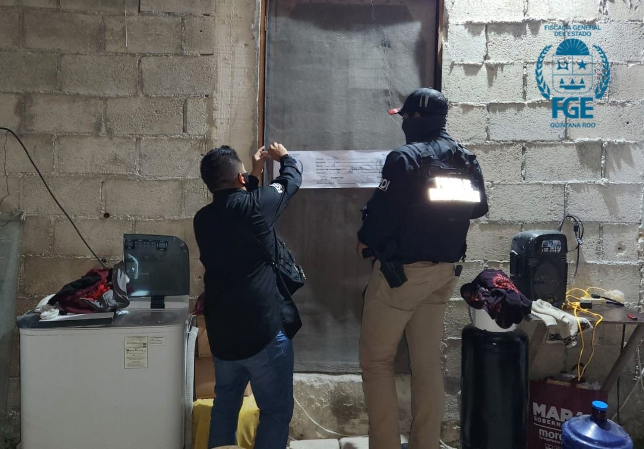 Decomisan cocaína durante un cateo en Cozumel; durante la diligencia judicial se aseguró un predio inspeccionado en la Emma González Canto.