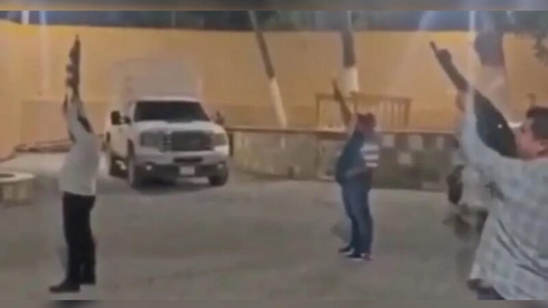 Cesan en SLP a funcionario por celebrar el año nuevo disparando 