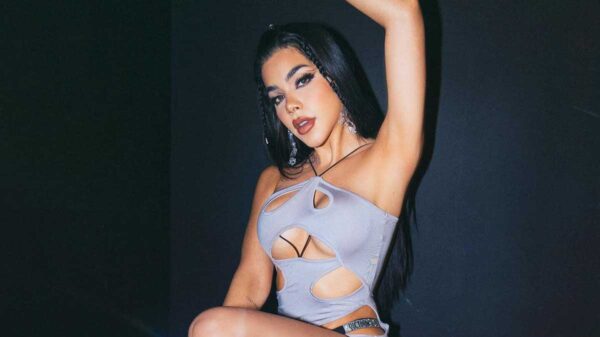 Kenia Os pide a sus fans de Sinaloa no salir de casa por la violencia