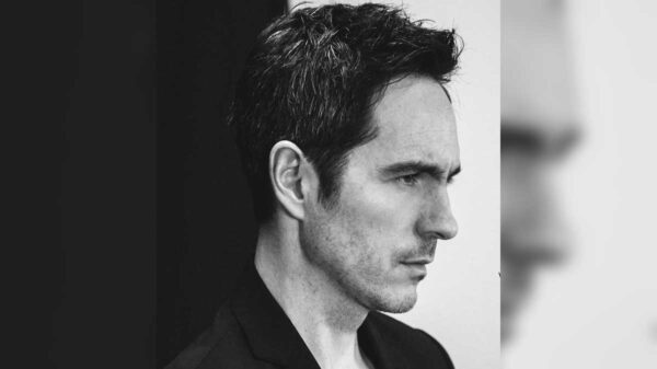 Mauricio Ochmann anuncia su debut como cantante