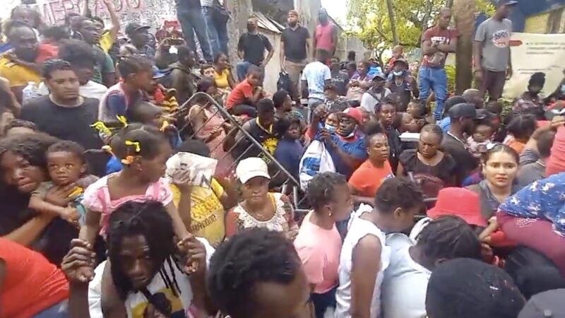 Con multitudinaria protesta, migrantes en Chiapas exigen asilo