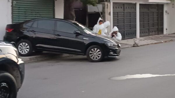 Levantan y balean a policía municipal en la Región 100 de Cancún.