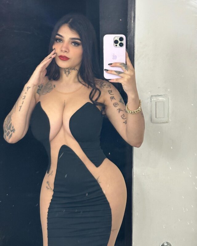 ¡Qué gran detalle! Karely Ruiz regala 30 mil pesos a fan para un iPhone