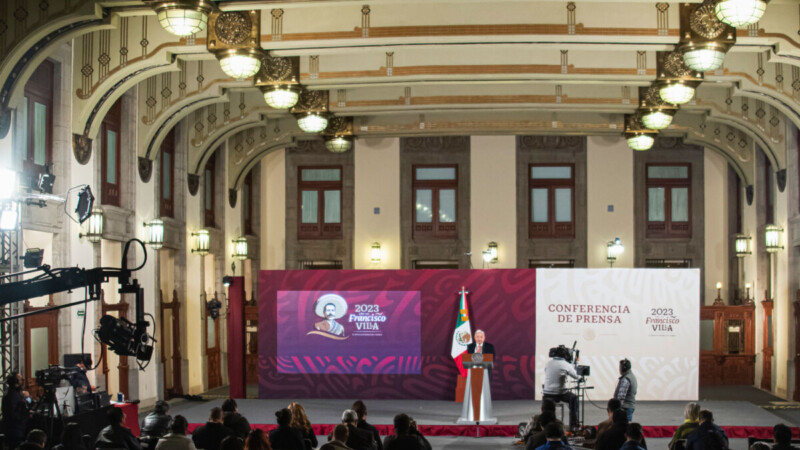 Salud y educación, con “prioridad” en la agenda social: López Obrador