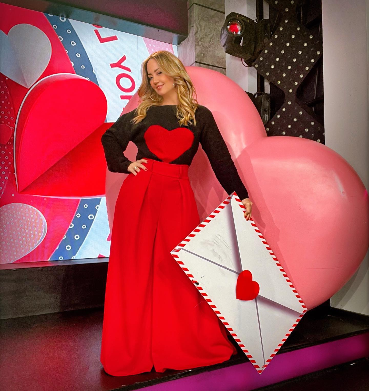 ¿Andrea Legarreta tiene el mando en su relación con Erik Rubín?