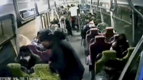 Otra vez el "ya se la saben", atraco de autobús en Toluca