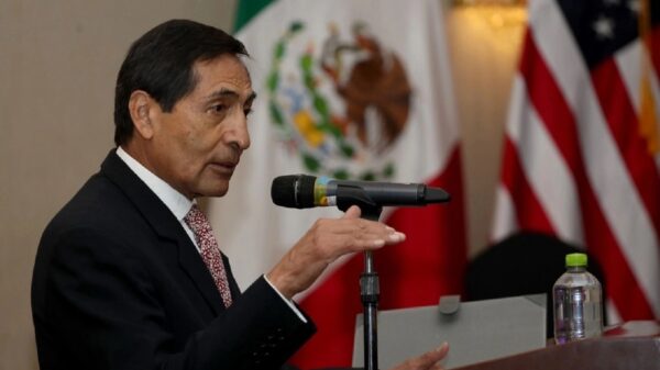 México crecerá por arriba de 3 % este año, estima SHCP