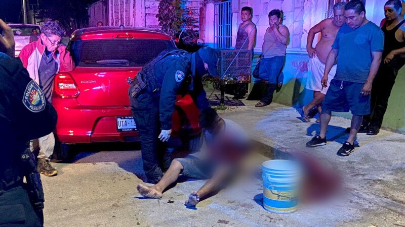 Lío amoroso genera linchamiento a hombre en Cancún