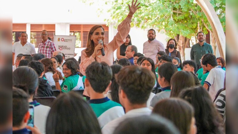 Mara Lezama trabaja por mejores condiciones para que la juventud se prepare mejor