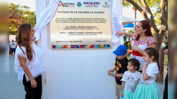 Mara Lezama preside entrega de espacios renovados en Isla Mujeres